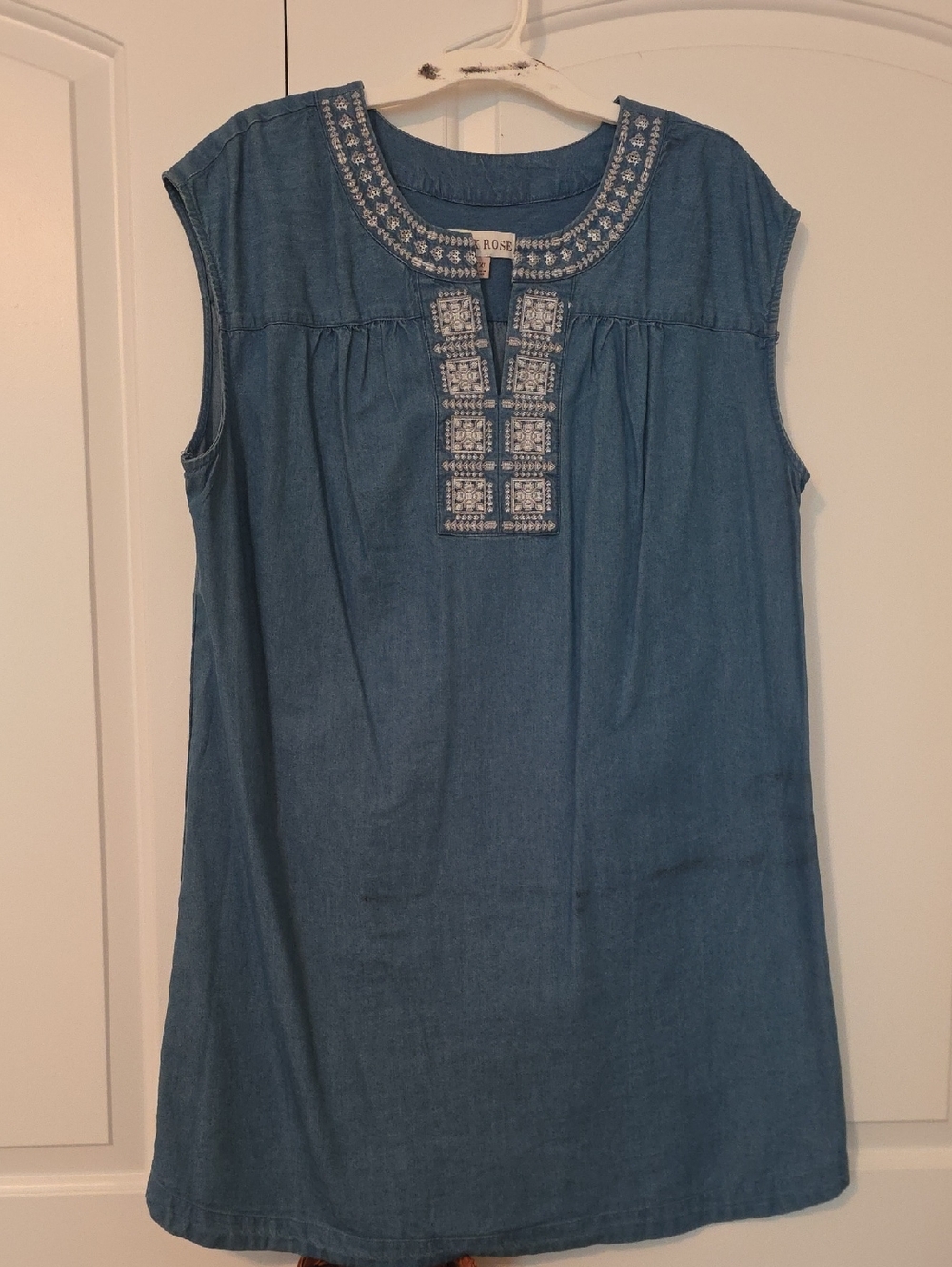 Knox Rose Blue Embroidered Chambray Dress